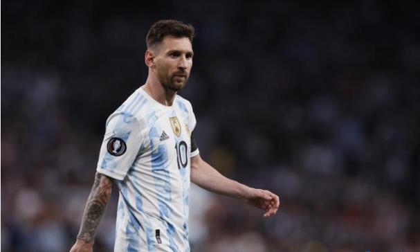 老铺黄金：金价 “熄火”，“黄金爱马仕” 还靠的住？